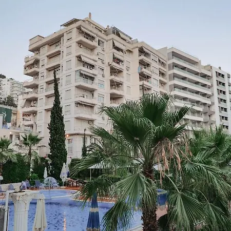 Edlira شقة