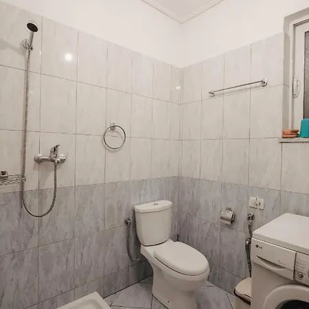 Apartment Edlira *